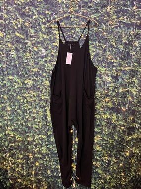 Black Sleeveless Relaxed Jumpsuit with Pockets